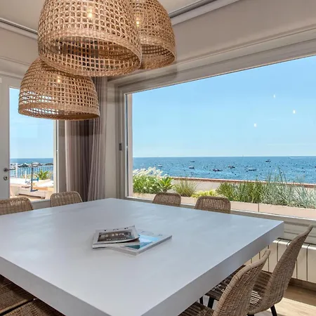 House In The Sea * Calella De Palafrugell